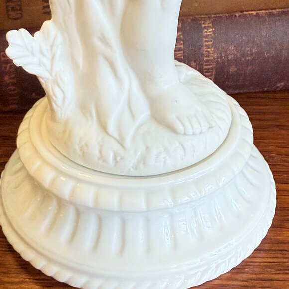 Vintage Andrea by Sadik Porcelain Bisque Putti Figurine - Picture 6 of 15